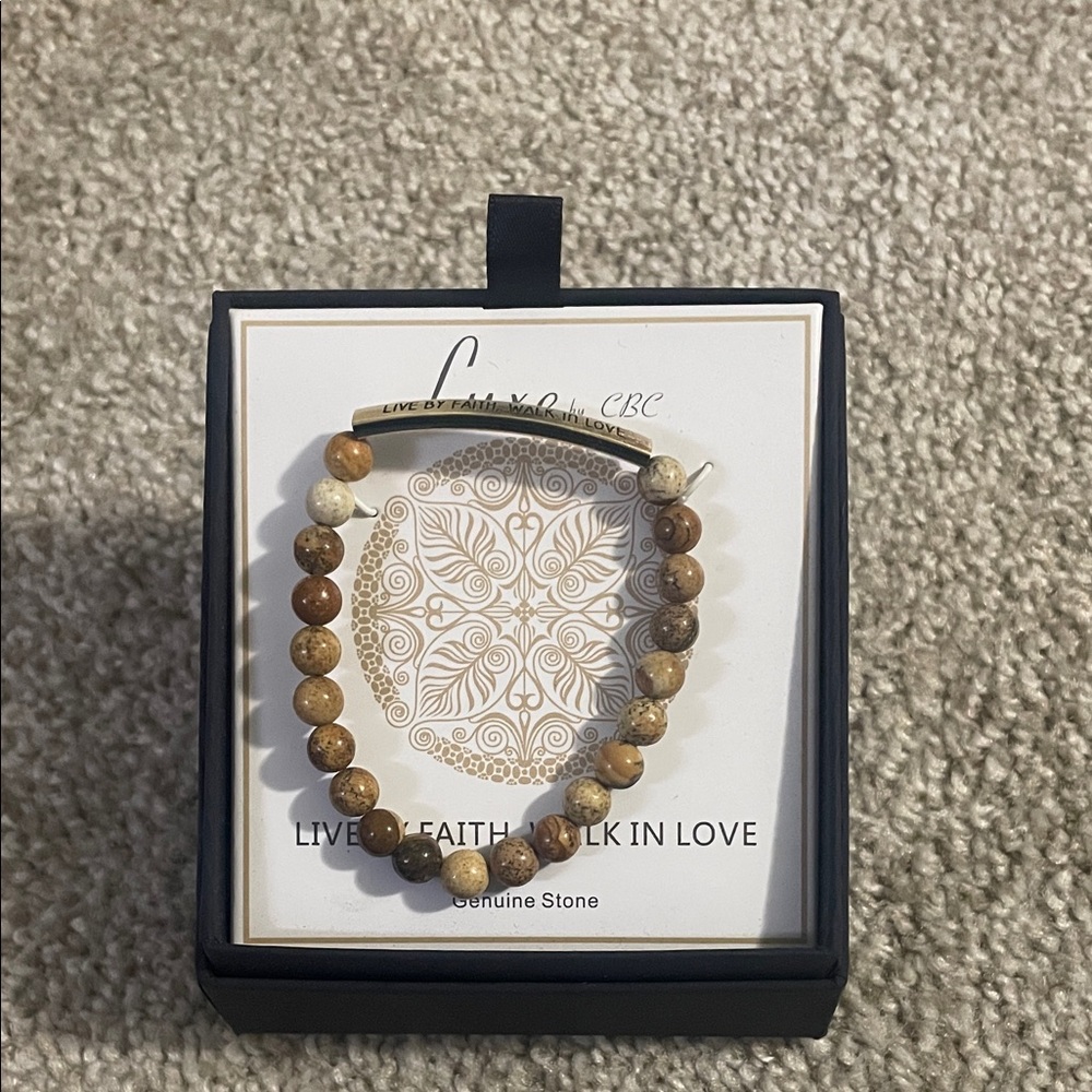 Elegant Beaded Bracelet with Natural Tones